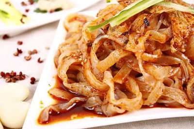 無(wú)涼皮,不夏天!好吃的涼皮都在陜西,就問(wèn)你服不服!